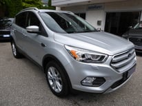 FORD KUGA SILBER 7394