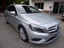 MERCEDES A180 SILBER EY566TY