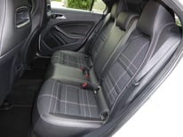 MERCEDES A180 SILBER EY566TY