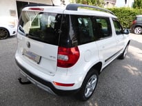 SKODA YETI WEISS 0124