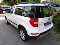 SKODA YETI WEISS 0124