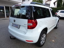 SKODA YETI WEISS 7993