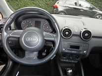 AUDI A1 SCHWARZ 7563