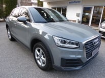 AUDI Q2 GRAU FR796AZ