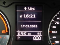 AUDI Q2 GRAU FR796AZ